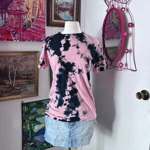 ripndip cat graphic pink black tie dye graphic shirt